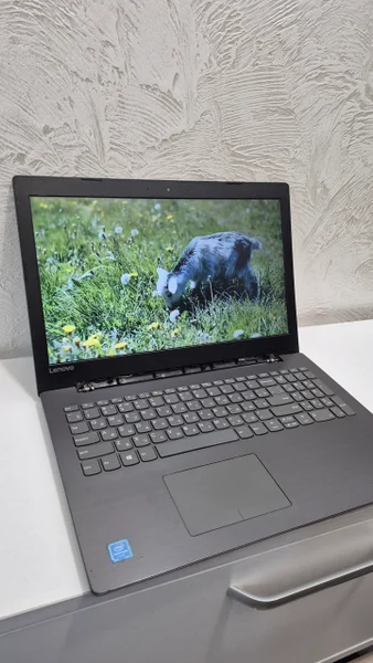 Ноутбук Lenovo 15.6" — notebook
