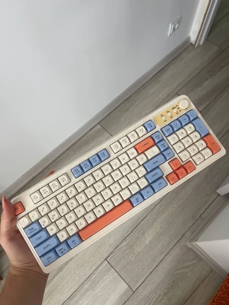 Механическая клавиатура Bluetooth (копия Keychron) — hand-held computer, space bar, typewriter keyboard