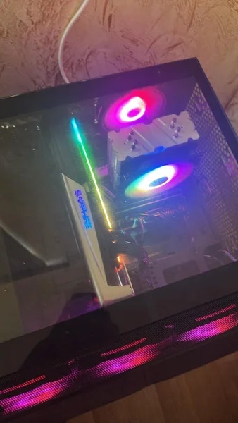 Игровой ПК i7-9700 / RX 5700 XT / 16GB RAM / 1TB SSD — traffic light, candle