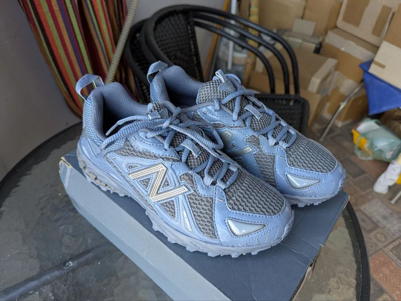 Женские кроссовки New Balance 610 — running shoe