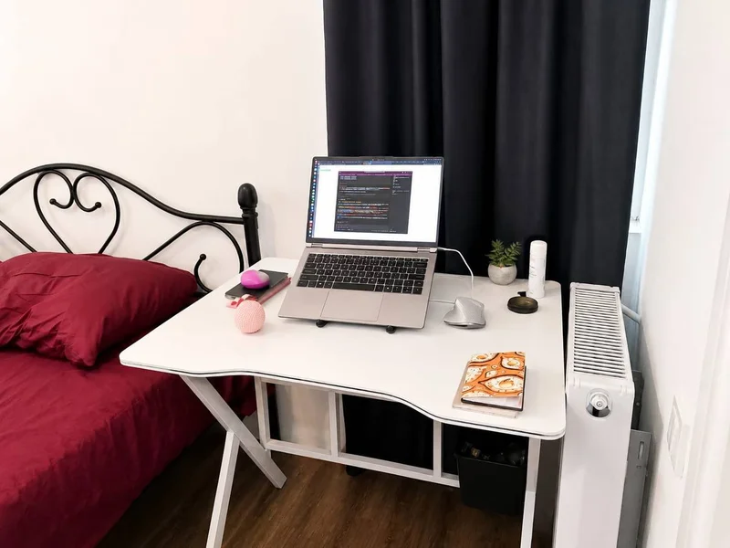 Письменный стол — desk, notebook, printer