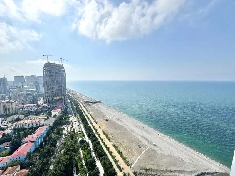 Квартира 1+1 в комплексе Privilege — dam, breakwater