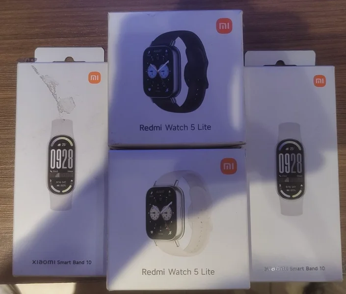 Xiaomi Smart Band 10 — switch, remote control