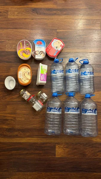 Стеклянные банки, контейнеры и баллоны — water bottle
