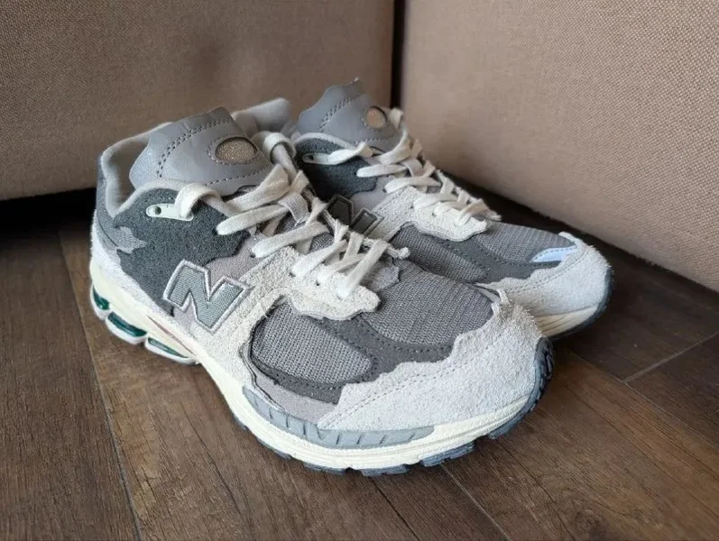 Кроссовки New Balance 2002 Protection Pack — running shoe