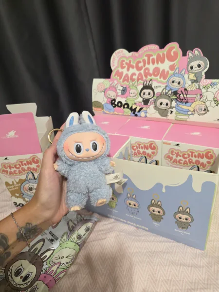 Брелок Labubu The Monsters Exciting Macaron Sea Salt Coconut (открытый) — toyshop, rubber eraser