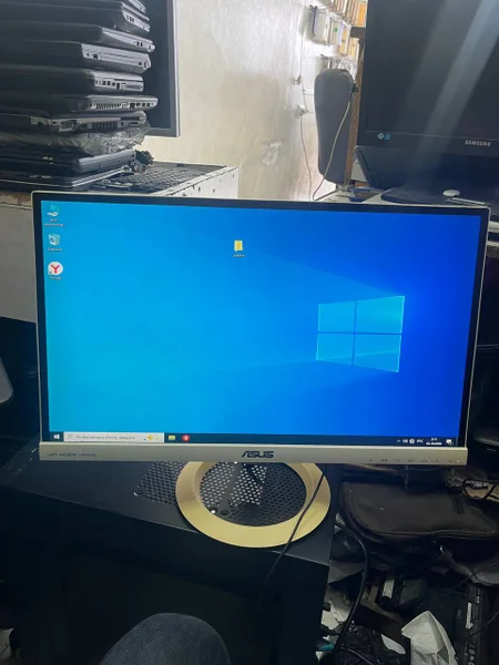 Компьютерные мониторы и ПК — monitor, screen, desktop computer