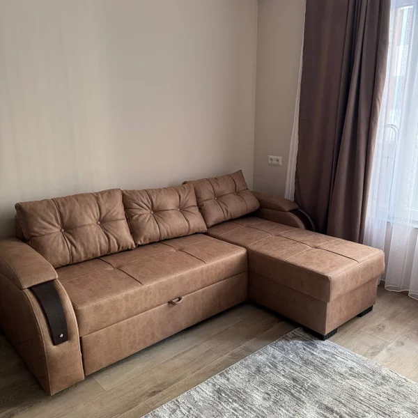 Диван новый 220х150 — studio couch