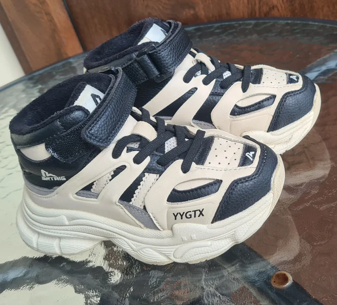 Детские утепленные кроссовки размер 27 — running shoe