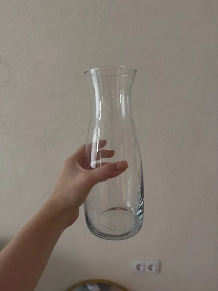 Графин — beaker, water jug, vase