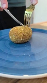 Домашние котлеты по-киевски — plate, potter's wheel