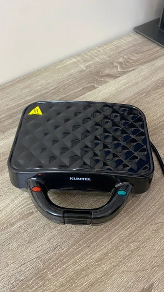 Вафельница KUMTEL — waffle iron, purse, lens cap