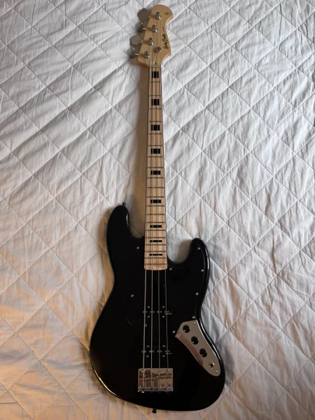 Бас-гитара Harley Benton JB-75MN Black Vintage Series — electric guitar