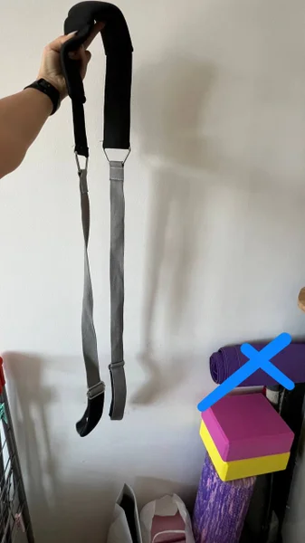 Набор для спорта: резинка, два кубика и ролик — backpack, bow tie, stethoscope