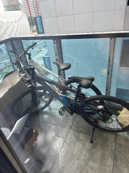 Два велосипеда в идеальном состоянии — moped