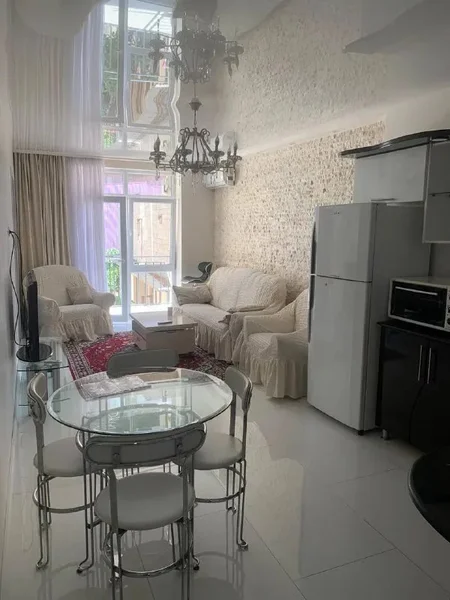 Квартира 2+1, 65 м² — dining table