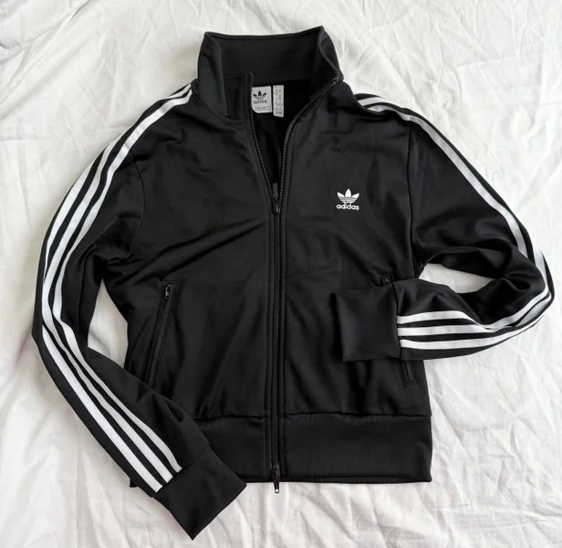 Женская кофта adidas — sweatshirt