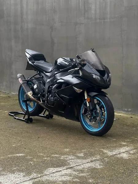 Мотоцикл Kawasaki Zx6r — motor scooter, moped, disk brake