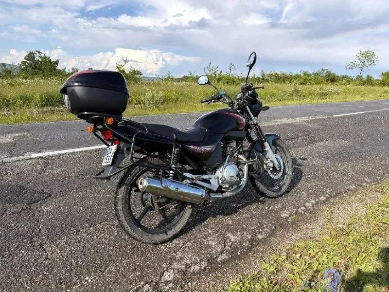 Yamaha YBR 125 2009 — moped