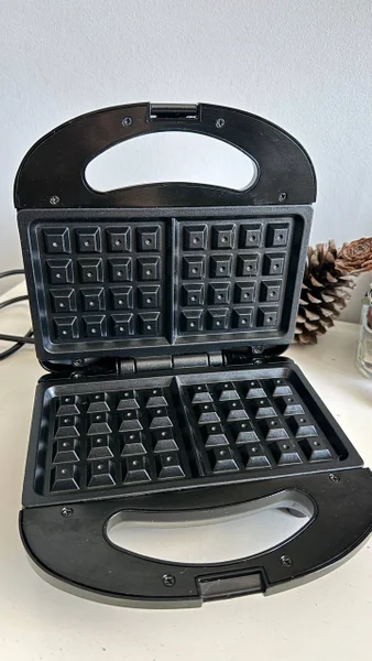 Вафельница — waffle iron, space bar, hand-held computer
