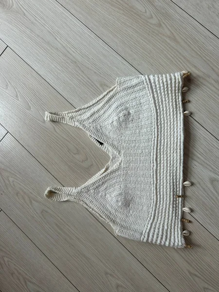 Топики и белье — pillow, handkerchief