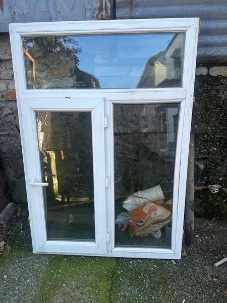 Окно — window screen, fire screen, guillotine
