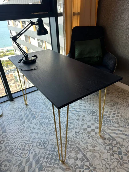 Стол черный с золотыми ножками 120х60 — dining table