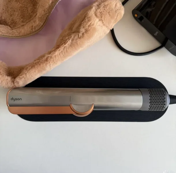 Стайлер для волос Dyson Airstrait ht01