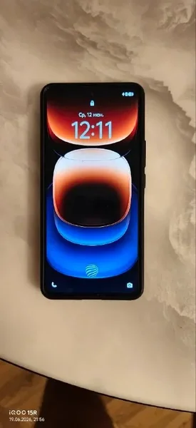 Смартфон Vivo iQOO 12 256GB/12GB — switch, stove, traffic light