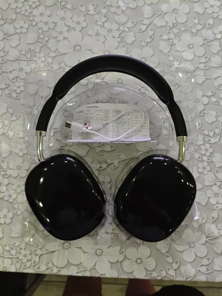 Наушники P9 — face powder, sunglasses