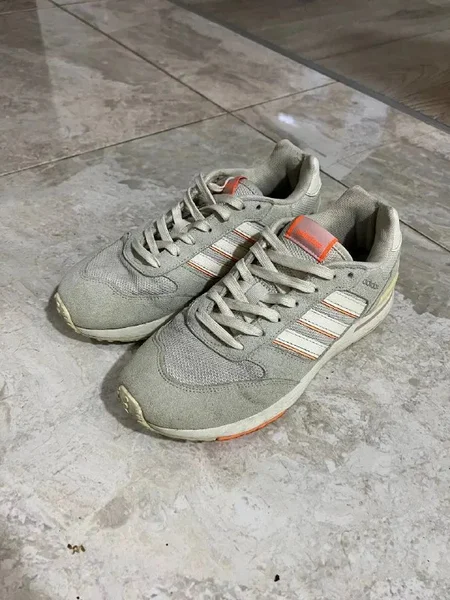 Женские кроссовки Adidas Run 80s GZ8166