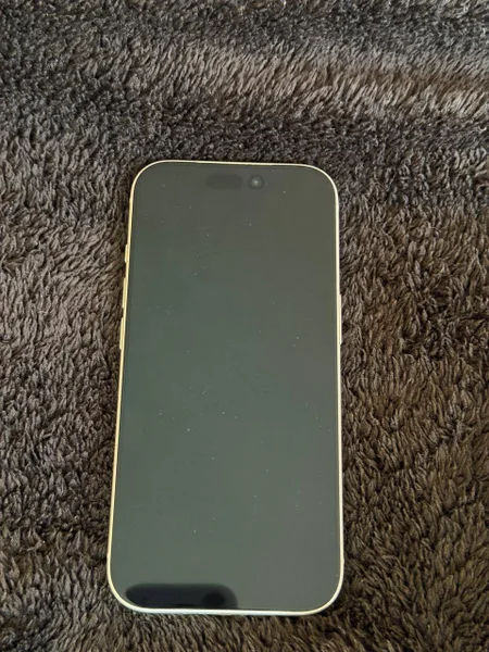 iPhone 17 Pro 1TB — modem, cleaver, notebook