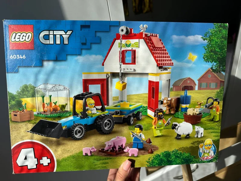 LEGO ферма 60346 — thresher, harvester, toyshop
