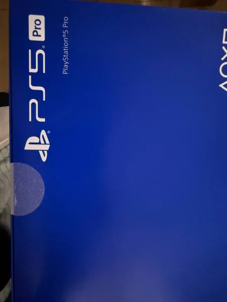 PlayStation 5 Pro 2 ТБ — digital clock