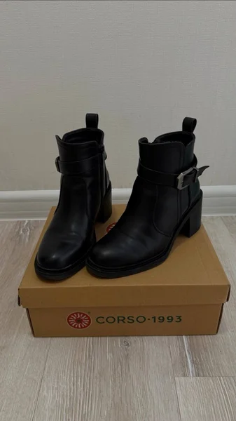 Ботинки женские черные CORSO 1993 ITALIA — cowboy boot, binoculars, Loafer
