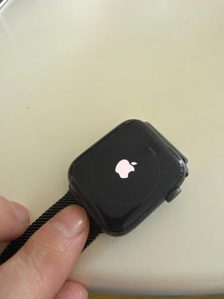 Apple Watch SE — iPod, cellular telephone