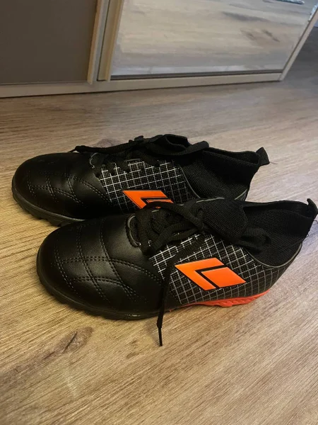 Детские спортивные кроссовки — running shoe, sandal