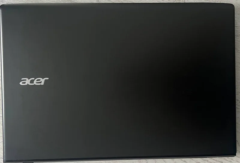 Ноутбук ASUS Aspire E 15 — spotlight