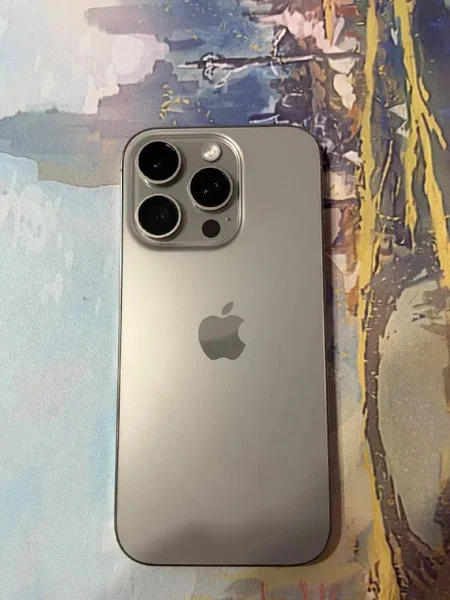 iPhone 16 Pro 128 ГБ — cellular telephone, remote control