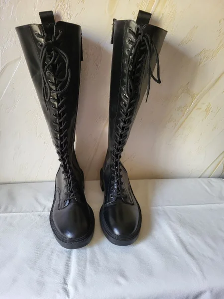 Сапоги Zara новые размер 40 — cowboy boot, clog, Loafer