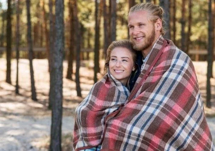 Пончо с бархатной юбкой поверх — poncho