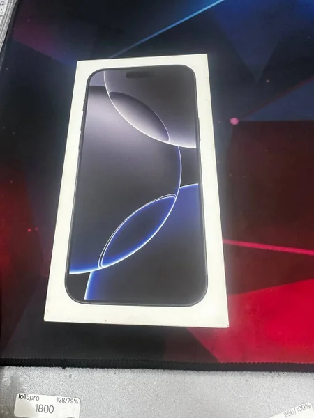 iPhone 16 Pro Max 256GB — oscilloscope