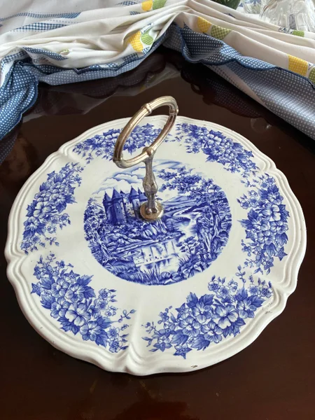 Антиквариат и предметы старины — tray, bib, plate
