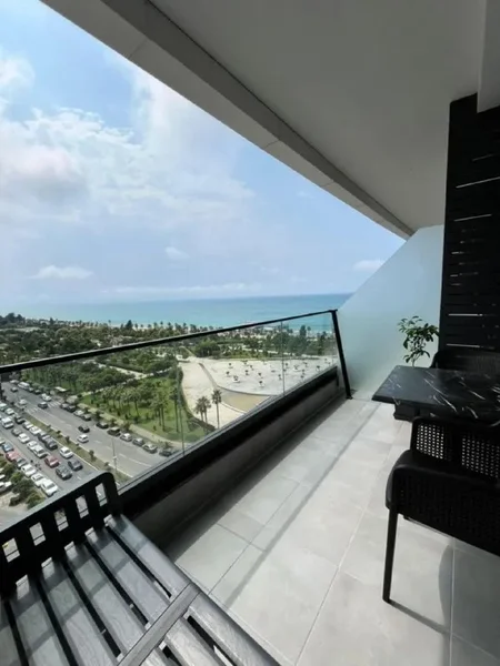 Студия с прямым видом на море, 38 кв.м — patio, pier