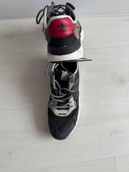 Кроссовки — knee pad, water bottle