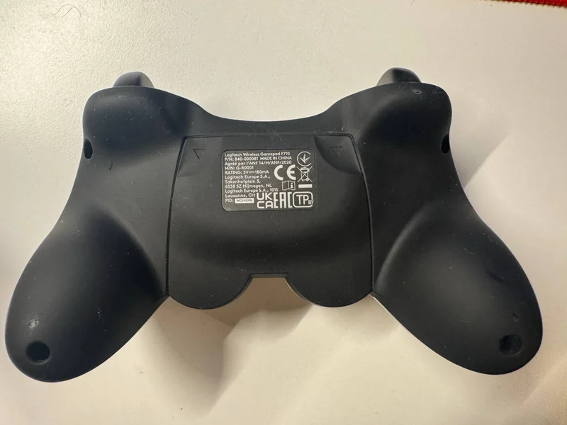 Беспроводной джойстик Logitech F710 Wireless Silver — binoculars, joystick, dumbbell