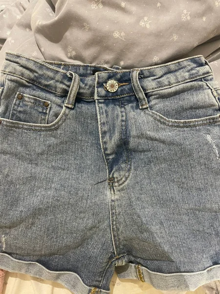 Джинсы — jean