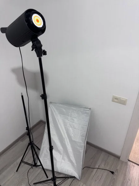 Кольцевая лампа RGB со штативом — tripod