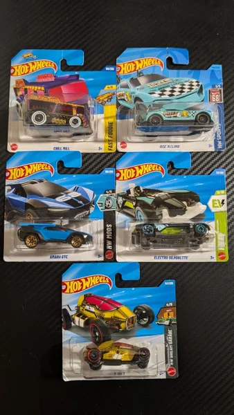 Набор Hot Wheels Treasure Hunt — carpenter's kit