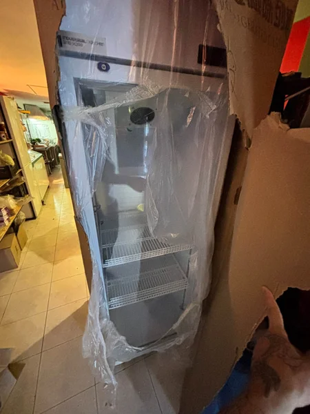Новый холодильник 60x60x192 — mosquito net, cradle